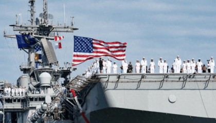 不许反击菲律宾,美威胁对华“动武”?话音刚落中方回了两句话,态度强硬前所未有,信号不简单