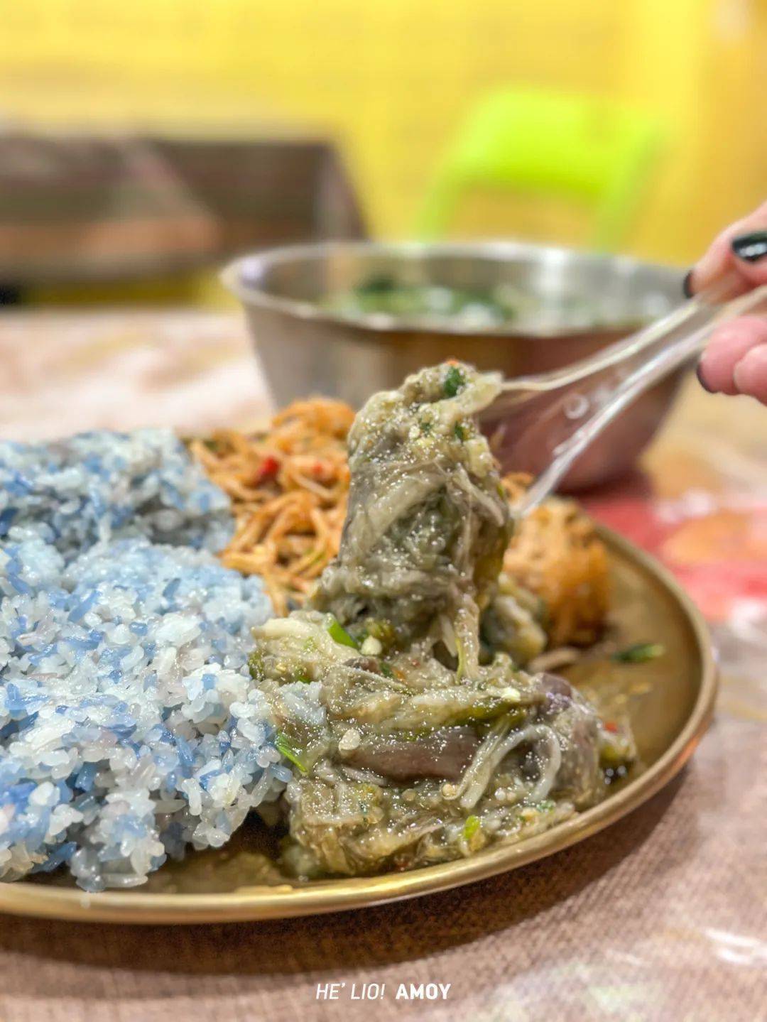 “不服憋着！厦门城中村就是美食天堂…”厂花厂草为它痴迷？6元吃上傣族美味？不预约得排超久！