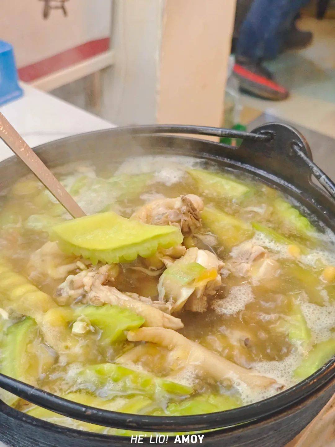 “不服憋着！厦门城中村就是美食天堂…”厂花厂草为它痴迷？6元吃上傣族美味？不预约得排超久！