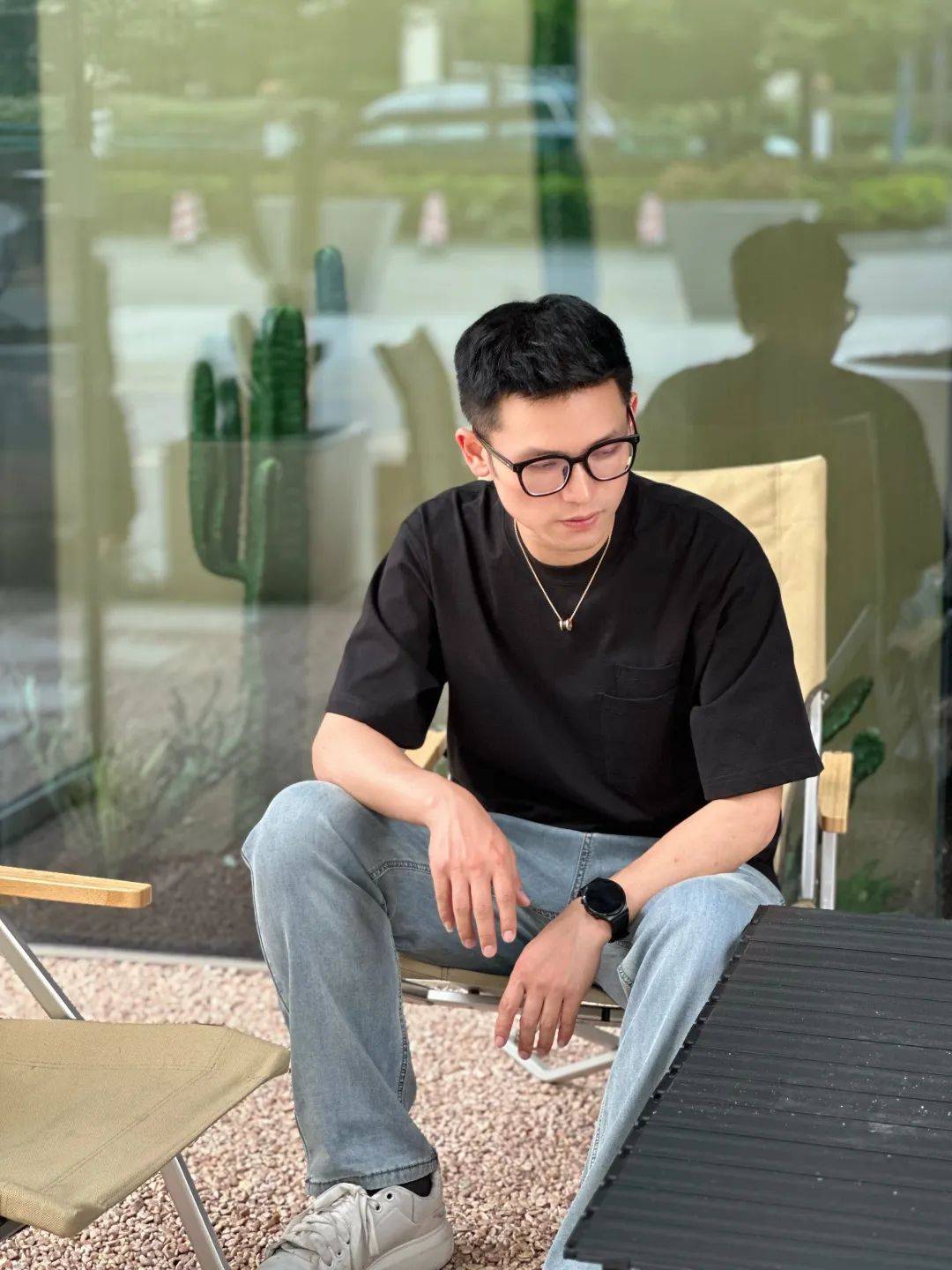 这条莱赛尔天丝牛仔裤，轻薄透气