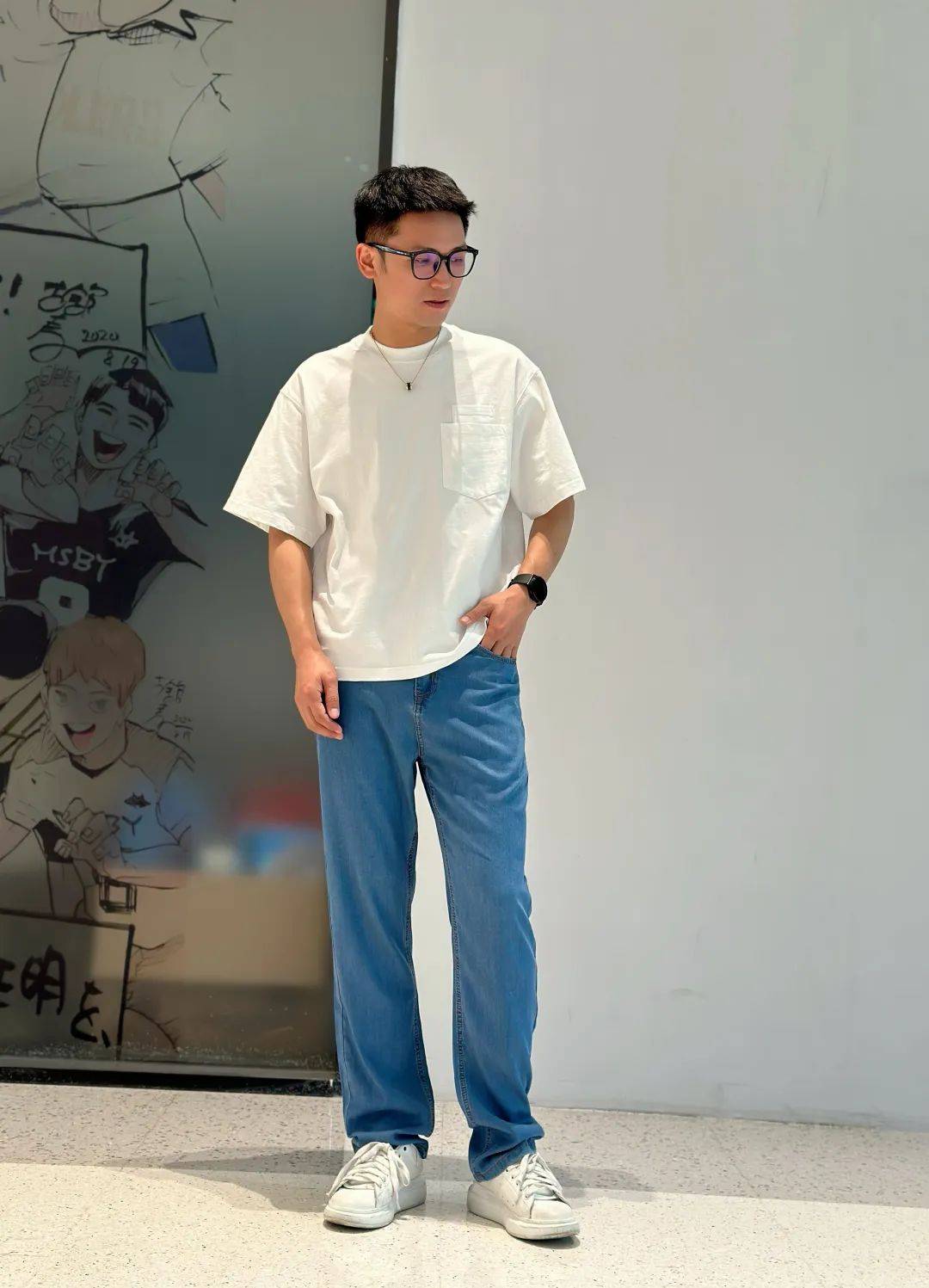 这条莱赛尔天丝牛仔裤，轻薄透气