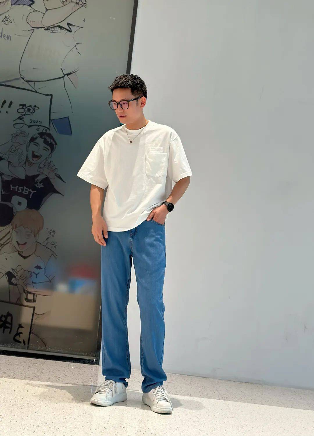这条莱赛尔天丝牛仔裤，轻薄透气
