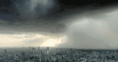 1件=防晒衣+雨衣+风衣，海边暴晒10小时都不怕！