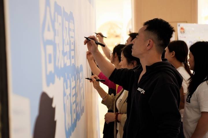 凯里市税务局：税惠春风激活力 法治护航促发展